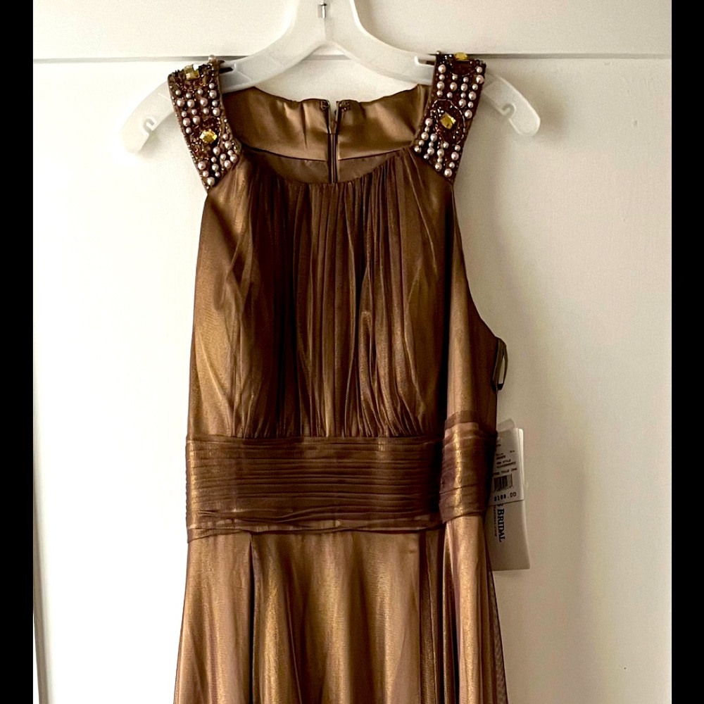 Elegant Gold Evening Gown - Picture 2 of 7